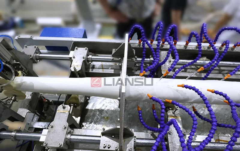 方向 for Pvc o Pipe Manufacturing Process .jpg